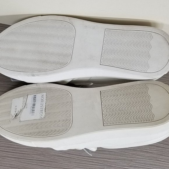 Halogen Manny Knotted Slip-On Sneaker, White Leather, Womens Size 6 - Picture 9 of 10